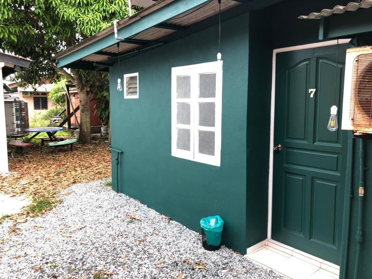 Rumah Tepi Istana Kuala Terengganu Exteriör bild