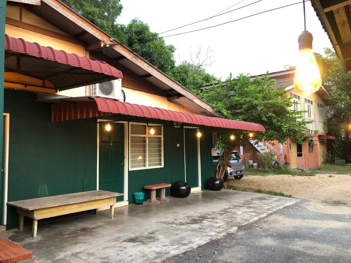 Rumah Tepi Istana Kuala Terengganu Exteriör bild