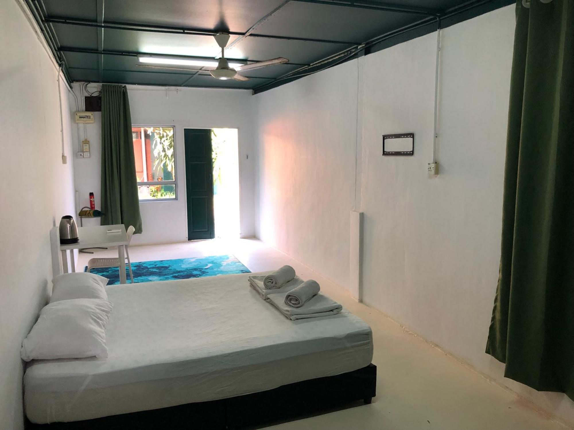 Rumah Tepi Istana Kuala Terengganu Exteriör bild